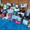 Dinas Perpustakaan dan Arsip Daerah Konsel Gelar Kegiatan Retelling Bersama Anak-Anak Pesisir di Desa Wawatu