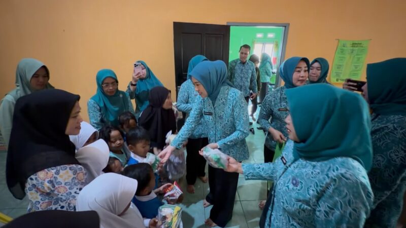 Gelar Anjangsana di Kec. Buke, TP. PKK Konsel Dorong Penguatan Keluarga dan Digitalisasi Literasi